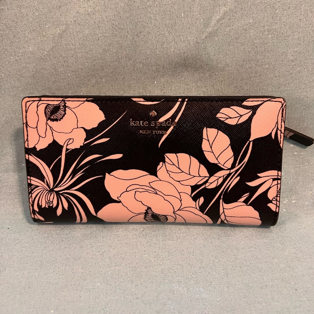 LIKE NEW Kate Spade Wallet